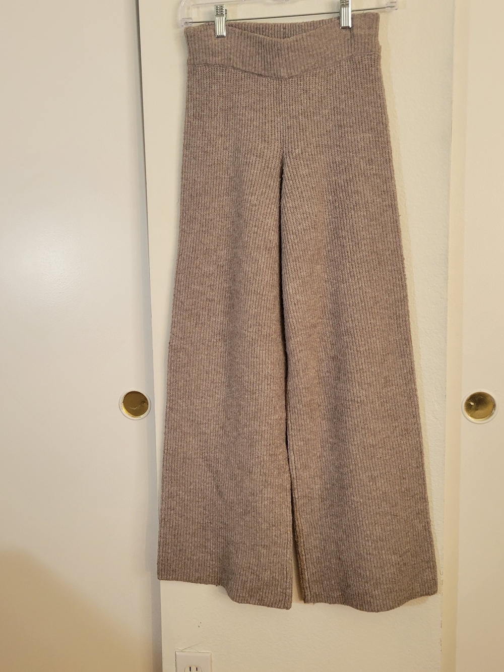 H&M Ribbed Wide-Leg Knit Pants in Taupe